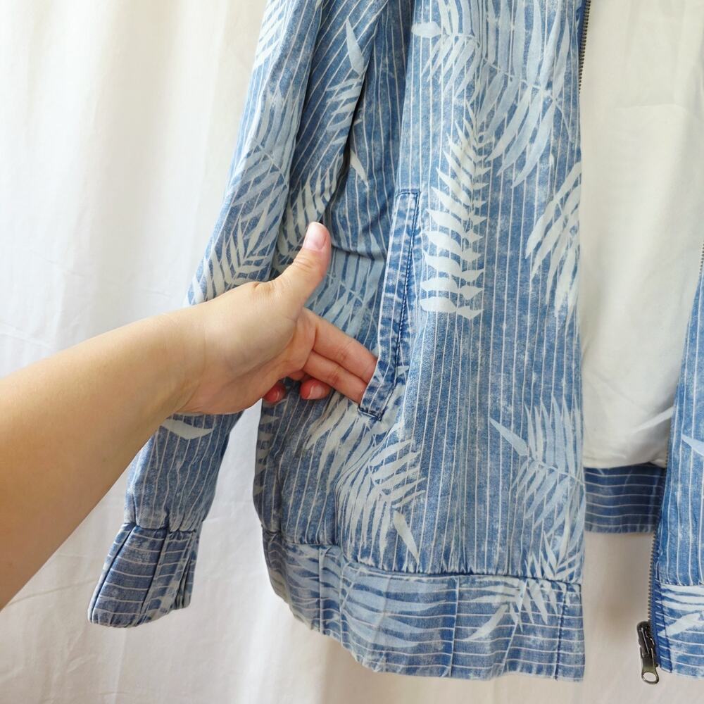 Billy T Bomber Jacket Women's Plus Size 2X Blue Lightweight Relaxed Fit NWT - Picture 3 of 8
